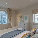 The Liam Neeson Suite - Hiphipstay