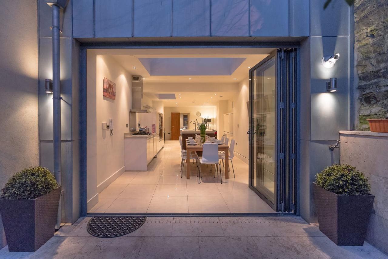 The Liam Neeson - Hiphipstay Ferienhaus